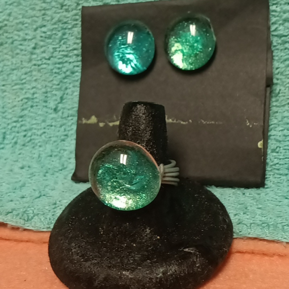 Jewelry - Picture 2 of 4